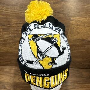 Mitchell & Ness Pittsburgh Penguins Knit Vintage Hockey Beanie Hat PomPom Style